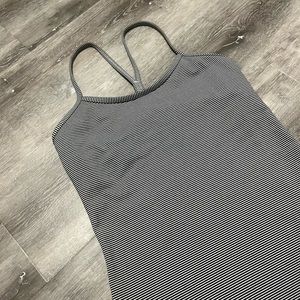Y back tank top